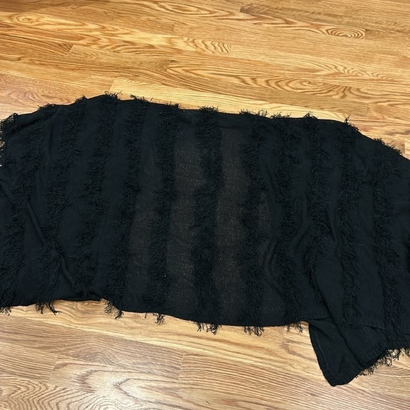 Chaser x Revolve Open Front fringe Kimono in Black medium/large new - Picture 5 of 5